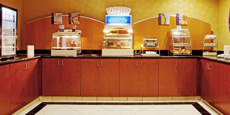 Holiday Inn Express Reno Airport By Ihg Dış mekan fotoğraf